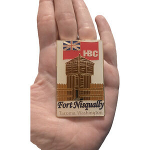 Fort Nisqually Tacoma Washington Gold Tone Souvenir Magnet